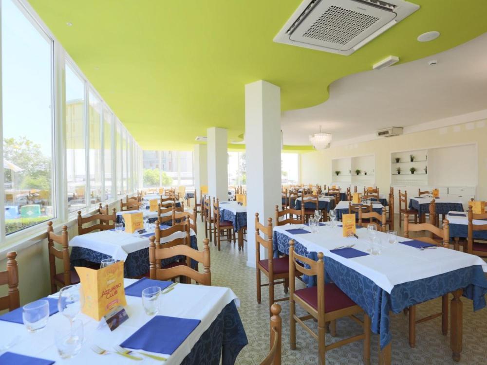 Hotel Marina Beach - Azzurro Club Ravenna Buitenkant foto