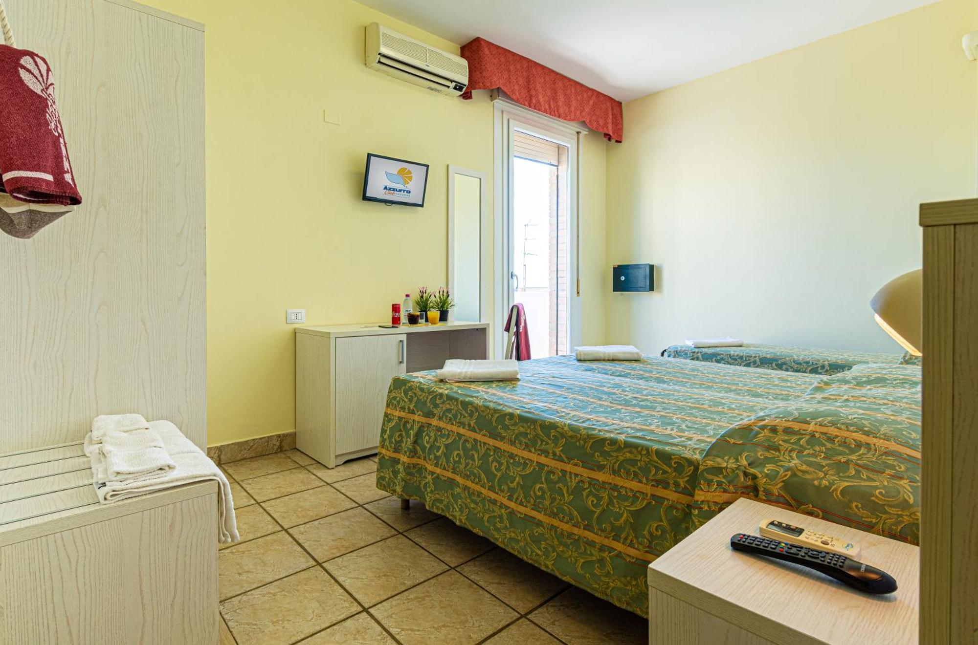 Hotel Marina Beach - Azzurro Club Ravenna Buitenkant foto